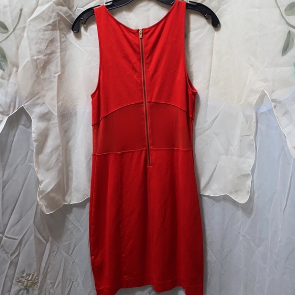 EXPRESS RED V-NECK RAYON/NYLON/SPANDEX REAR ZIP MESH BODYCON DRESS SZ 8 - Picture 10 of 16